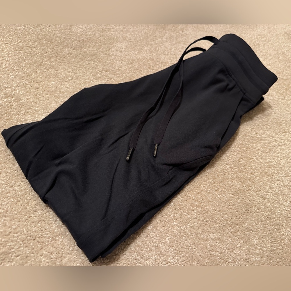 Ready to Rulu Cropped Jogger Sz 2 - Picture 3 of 7